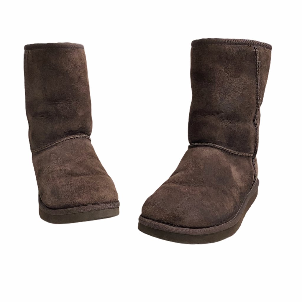 Ugg Womens Classic Short Womens Shoes Boots Brown